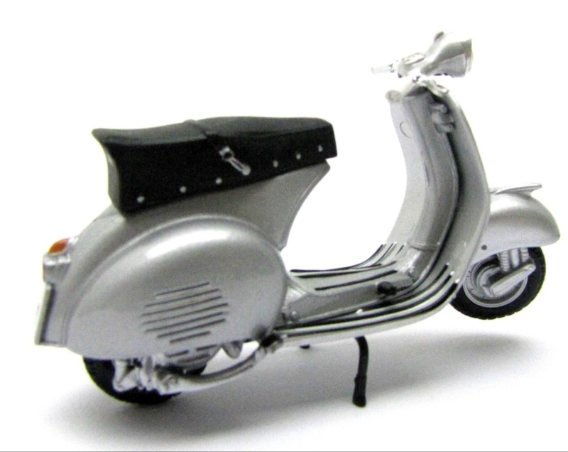 Modell 1:18 / Vespa GS 150 (1958), Farbe silber / Metall