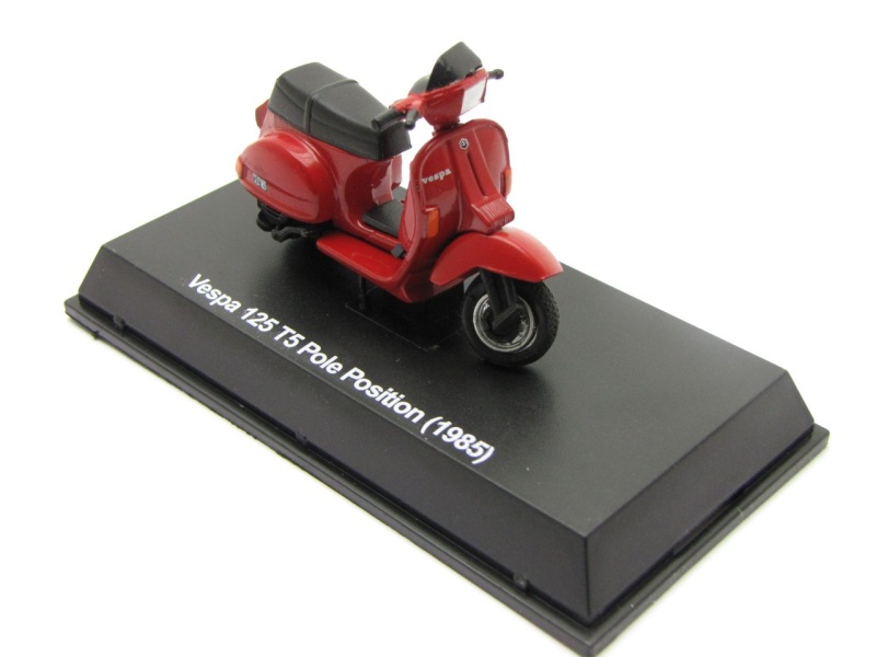 Modell 1:32 / Vespa T5 (1985),Farbe rot / Metall