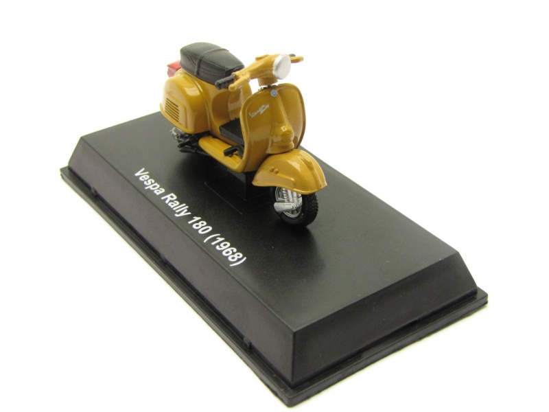 Modell 1:32 / Vespa Rally 180(1968),Farbe br.orange / Metall